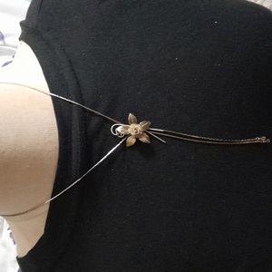 Rose necklace